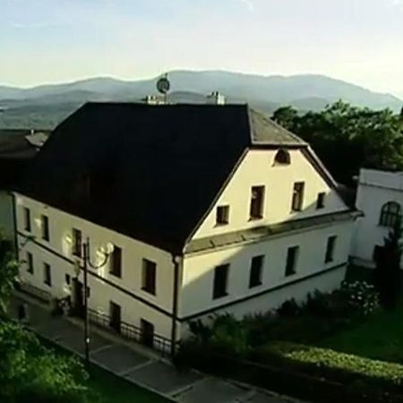 Apartma V Rodnem Dome Vincenze Priessnitze V Centru Lazni Jeseník Exteriör bild